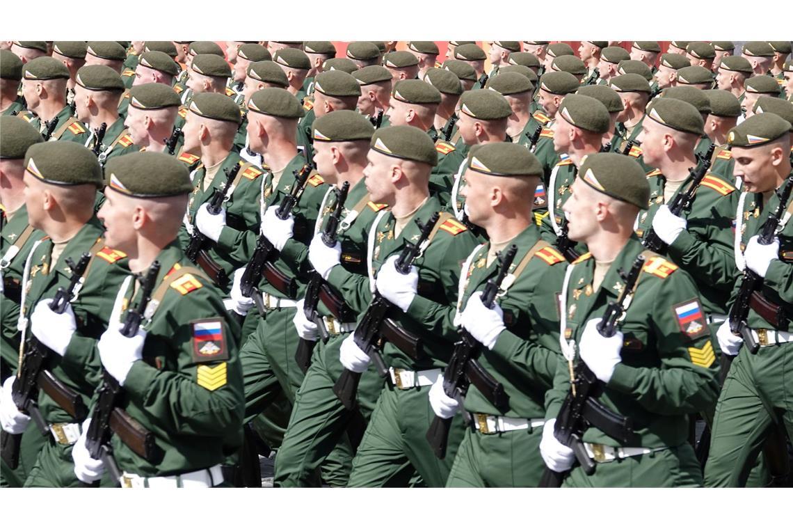 Zu Hunderttausenden müssen Kriegsheimkehrer in Russland wieder in die Gesellschaft eingegliedert werden. (Archivbild)