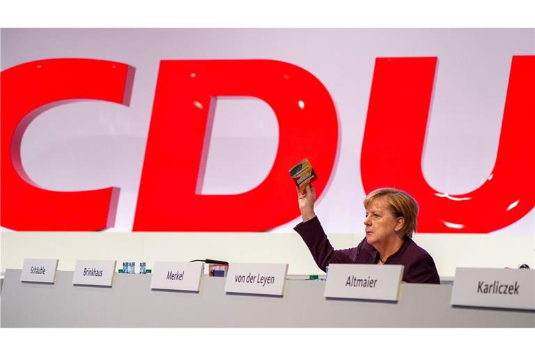 Zuletzt nahm Merkel 2019 physisch an einem Parteitag teil.