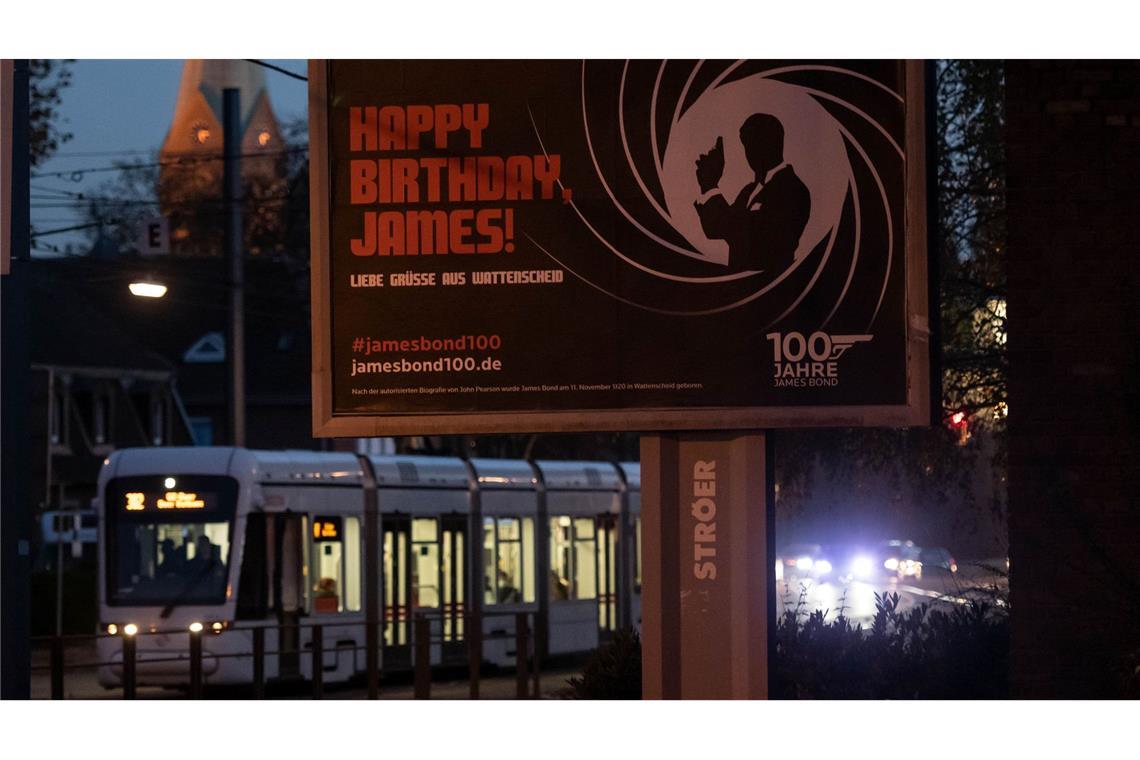 Stadtarchiv: Wieso James Bond aus Wattenscheid kommt Zum 100. Geburtstag hatte die Stadt mit dem berühmten Geheimagenten geworben - stammt er doch angeblich aus Wattenscheid. (Archivbild)