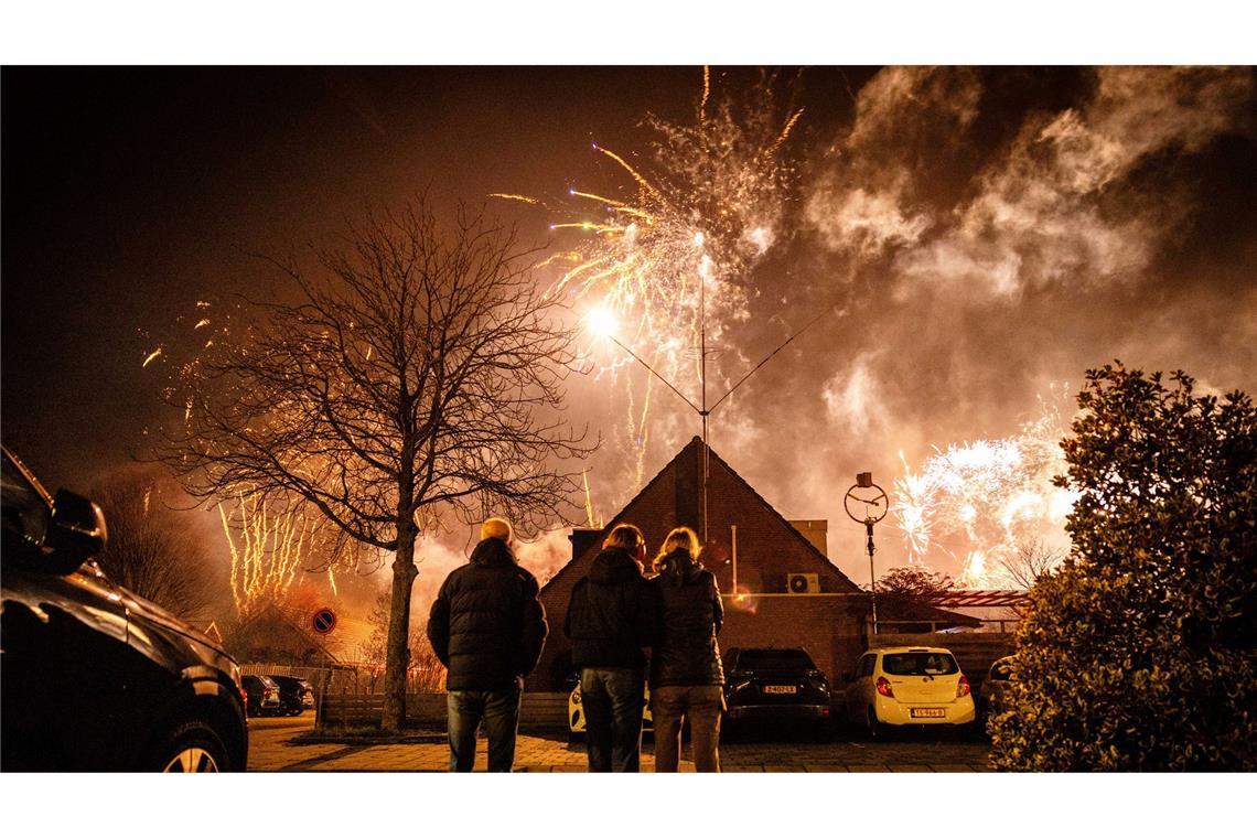 Zum letzten Mal durften die Menschen in den Niederlanden in der Silvesternacht Böller und Raketen zünden.