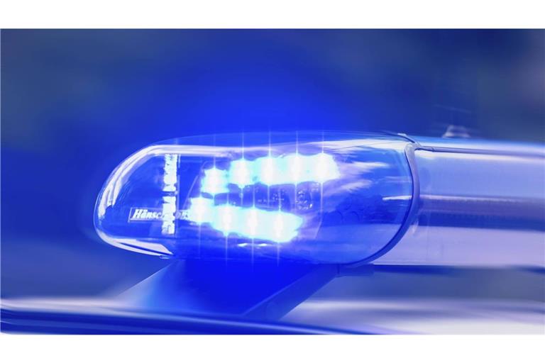 Zunächst ging die Polizei von einem Verbrechen aus. Von dieser Darstellung ist sie nun abgerückt. (Symbolbild)