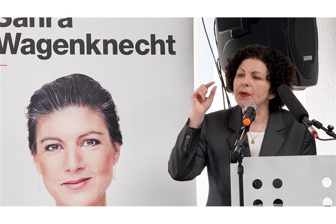 Zur Absenkung der hohen Sprit- und Energiepreise fordert die BSW-Bundesvorsitzende Amira Mohamed Ali die Rückkehr zu russischem Öl und Gas.