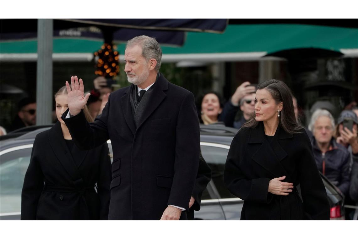 Zur Bestattung von Irene von Griechenland nach Athen gereist: Spaniens König Felipe (l).