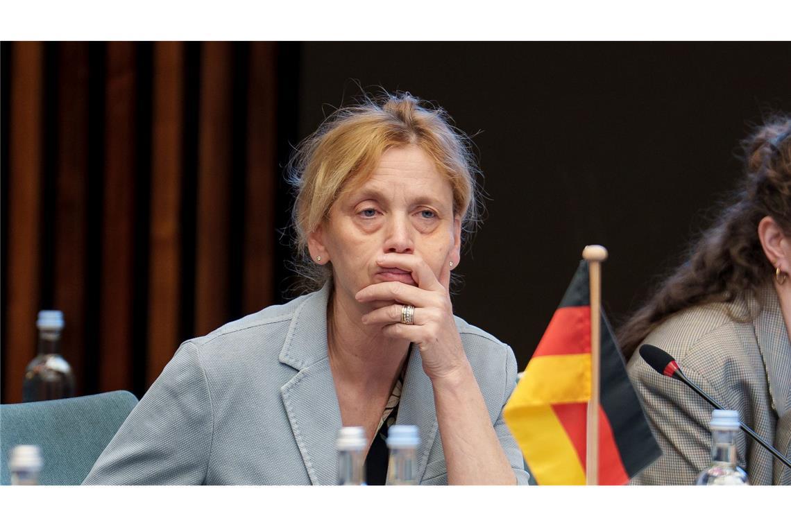 Zuständig für das Elterngeld ist Bundesfamilienministerin Karin Prien (CDU). (Archivfoto)