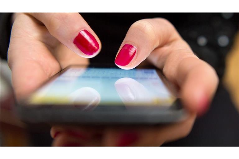 Zwei Frauen aus Freudenstadt sind jeweils um knapp 20.000 Euro betrogen worden.