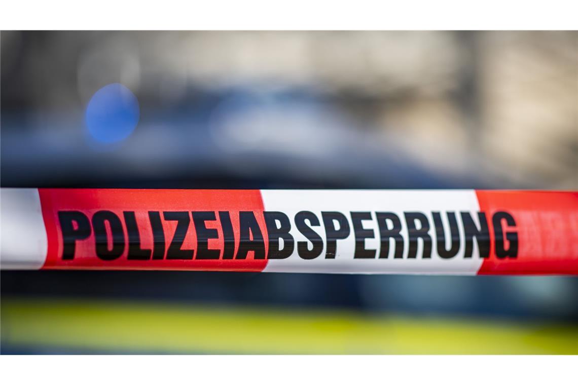 Von rechts überholt: A5 wegen Unfalls teils gesperrt Zwei Personen kamen nach dem Unfall in ein Krankenhaus. (Symbolbild)