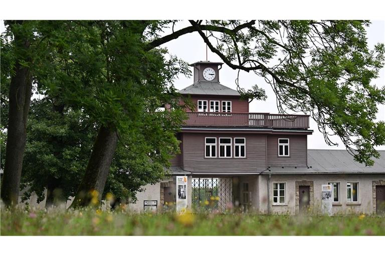 Zwei Verbände kritisieren einen geplanten Auftritt des Kulturstaatsministers Wolfram Weimer beim Gedenken an die Befreiung des Konzentrationslagers Buchenwald. (Archivbild)