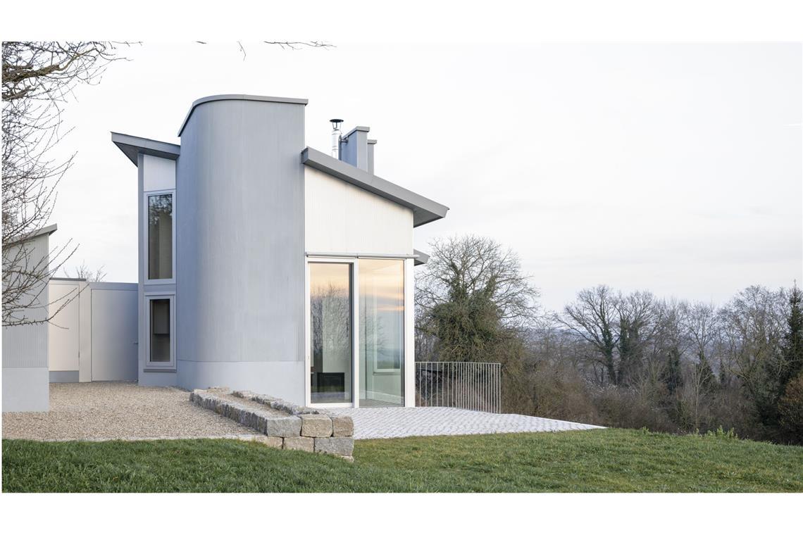 Zwei von elf Anerkennung gingen nach Baden-Württemberg: Schneider Hoffmann Architekten aus Karlsruhe – Lisa Schneider, Peter Hoffmann für das Projekt „50 für 4 – Ferienhaus“, Kraichgau.