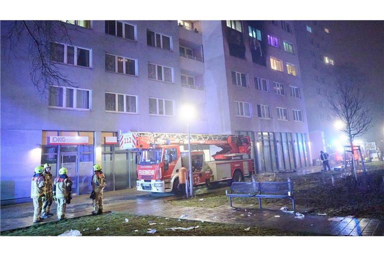Zwei weitere Todesopfer nach Hochhausbrand in Berlin.